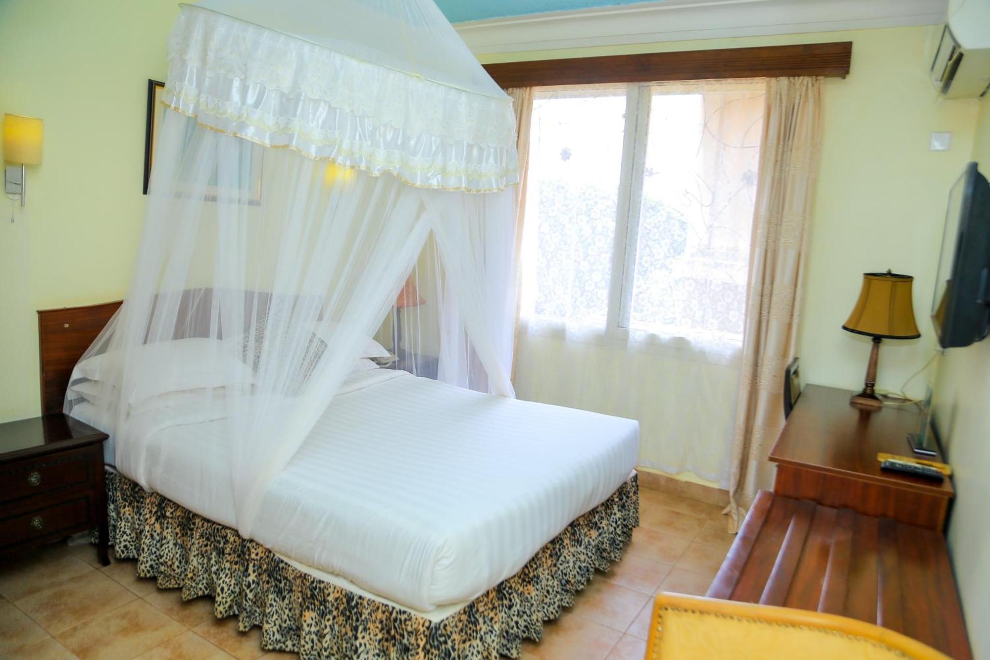 Bugolobi Shangri-La Hotel Muyenga מראה חיצוני תמונה