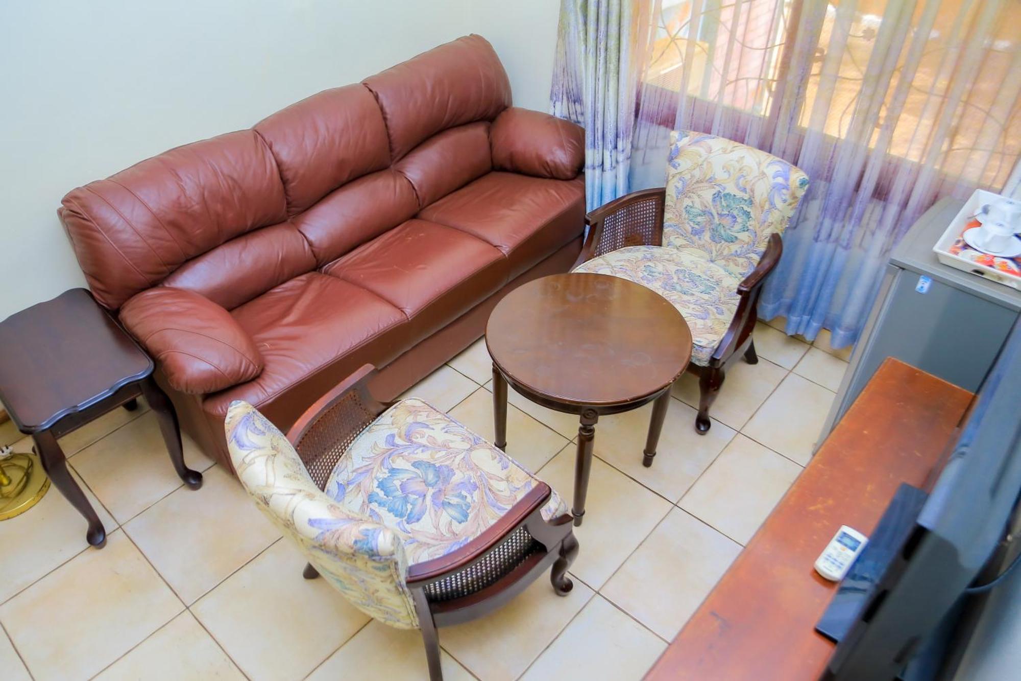 Bugolobi Shangri-La Hotel Muyenga מראה חיצוני תמונה