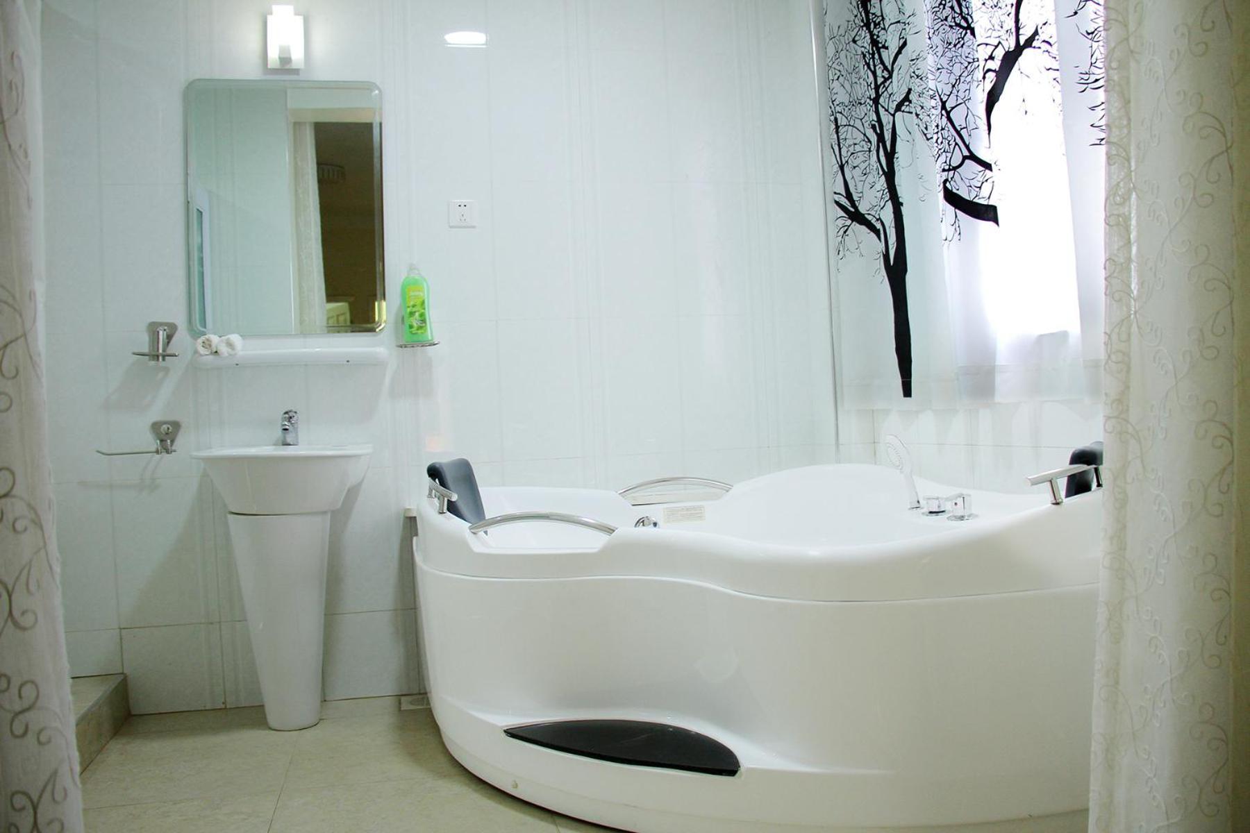 Bugolobi Shangri-La Hotel Muyenga מראה חיצוני תמונה