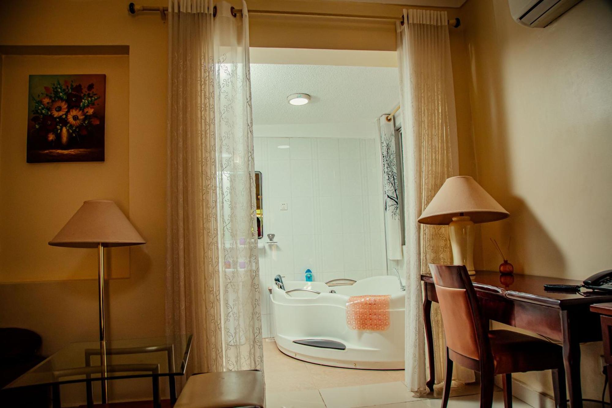 Bugolobi Shangri-La Hotel Muyenga מראה חיצוני תמונה